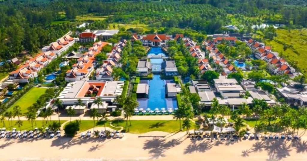 5-star Marriott resort in Thailand for recreation internship