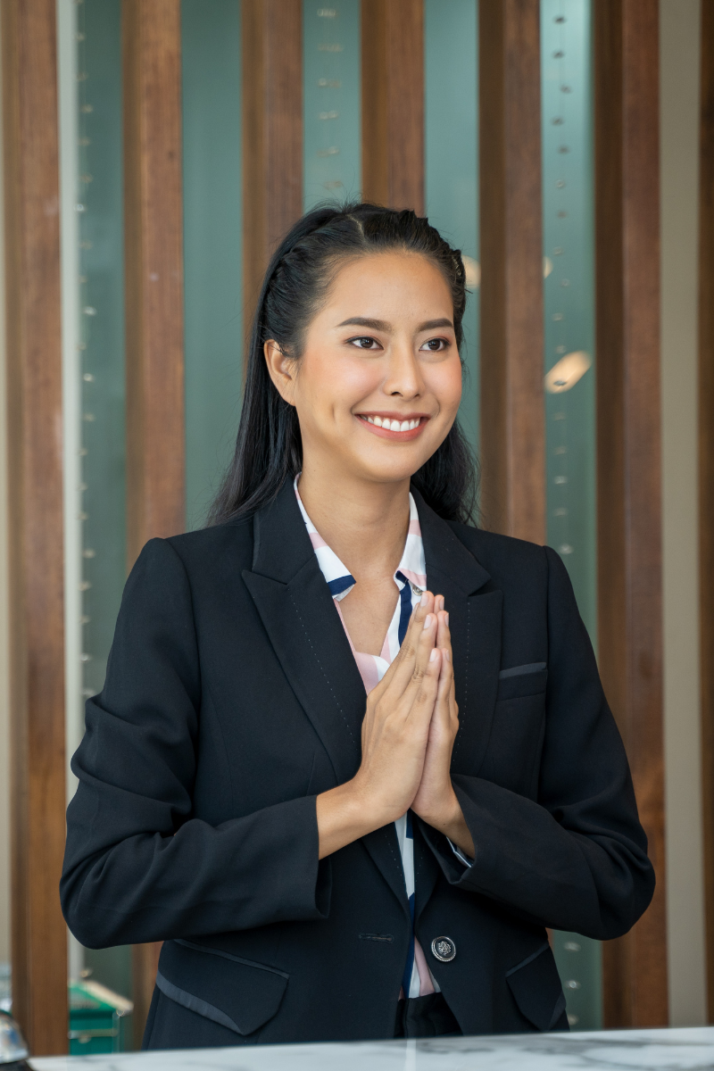 26. Intern in Front Office at Marriott International in the Maldives