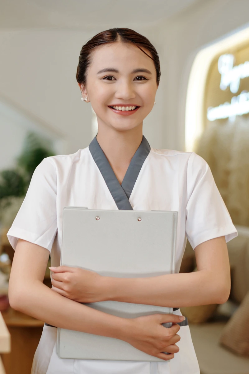 38. Intern in Front Office at The Residence by Cenizaro in the Maldives