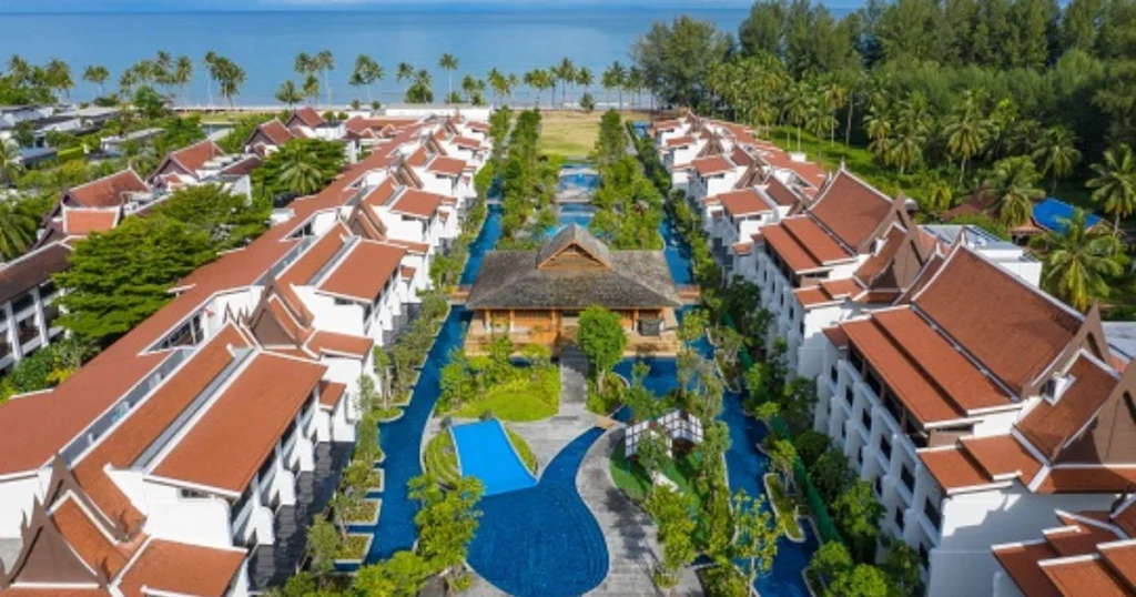 5-star Marriott resort in Thailand for recreation internship