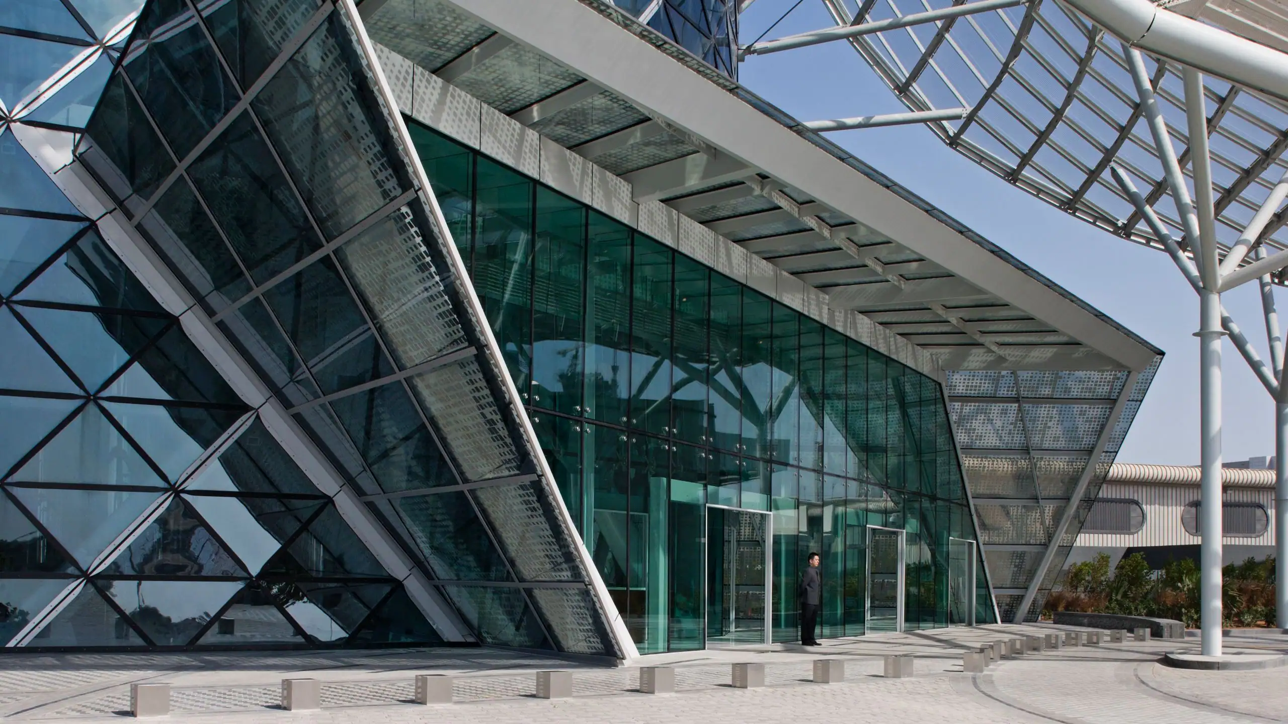 ABDCC-P045-Hotel-Entrance.16x9